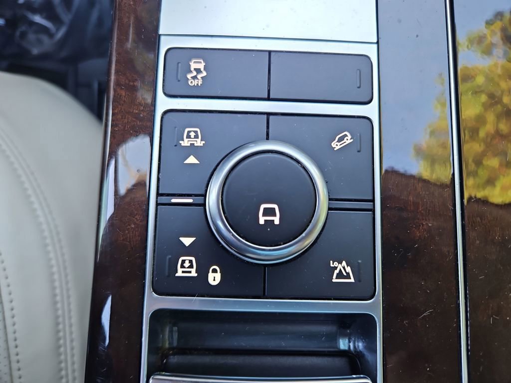 Used 2021 Land Rover Range Rover Westminster Edition image 21