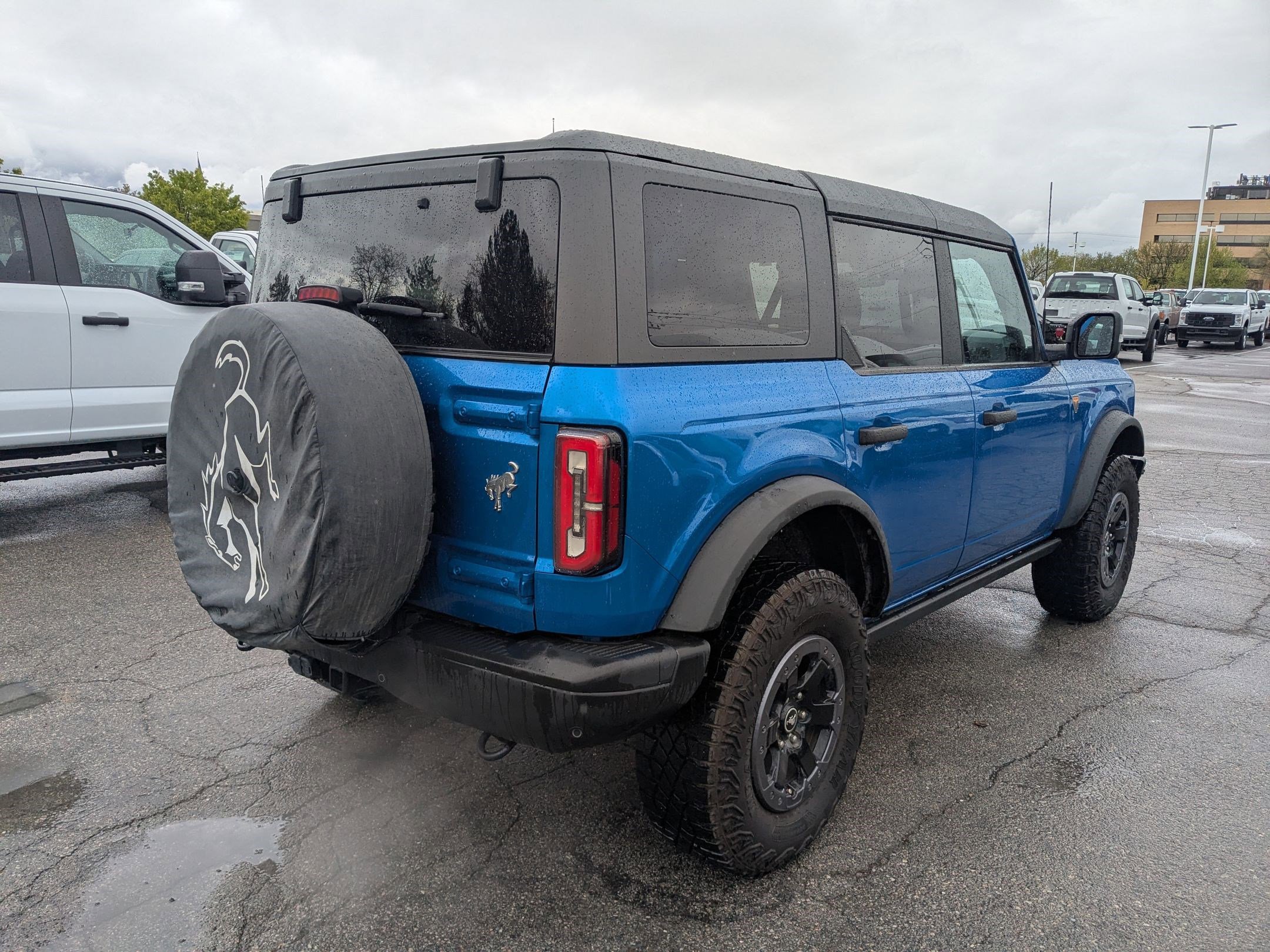 Certified 2023 Ford Bronco Badlands image 3