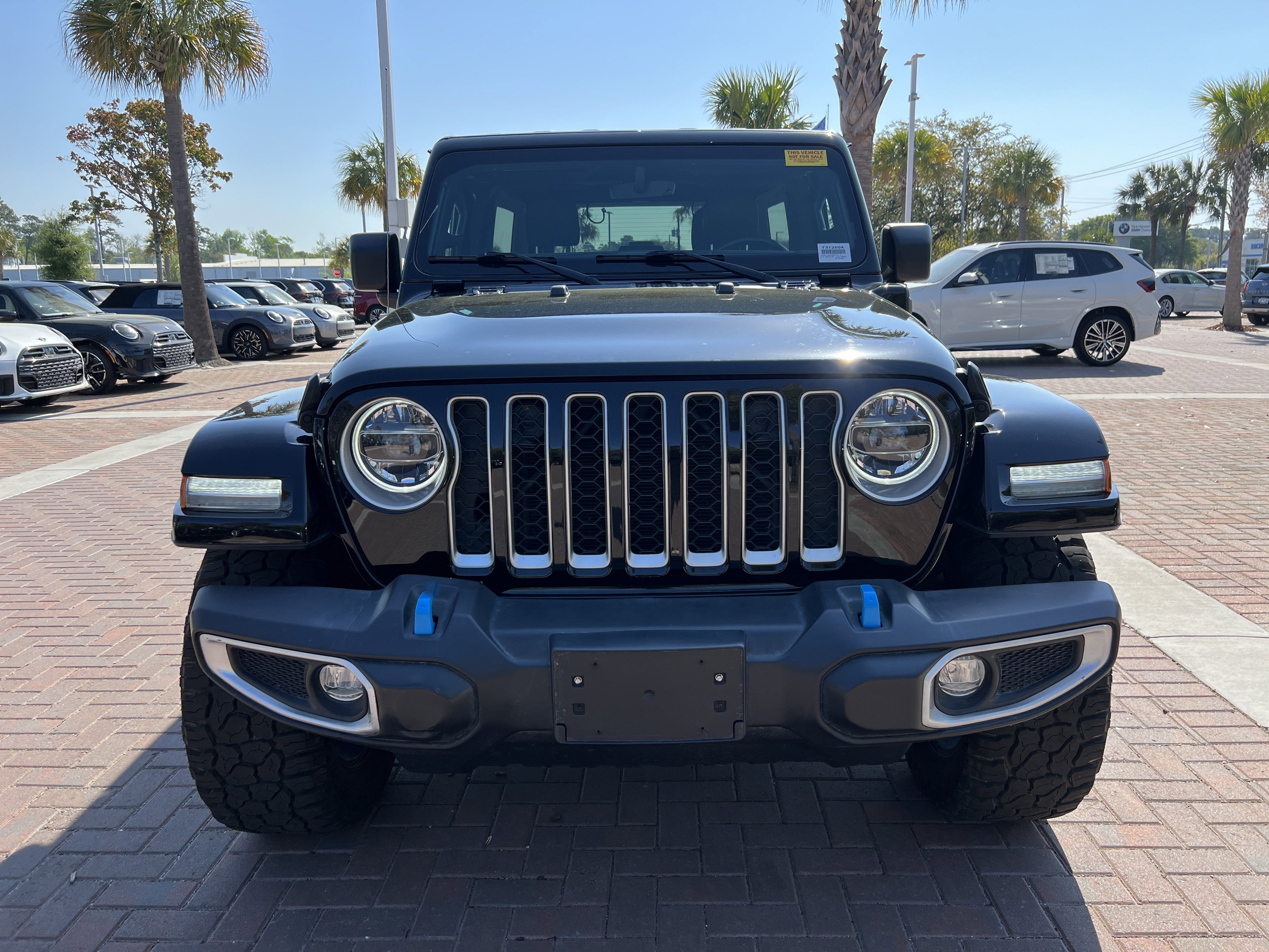 Used 2022 Jeep Wrangler Unlimited Sahara w/ Cold Weather Group image 19