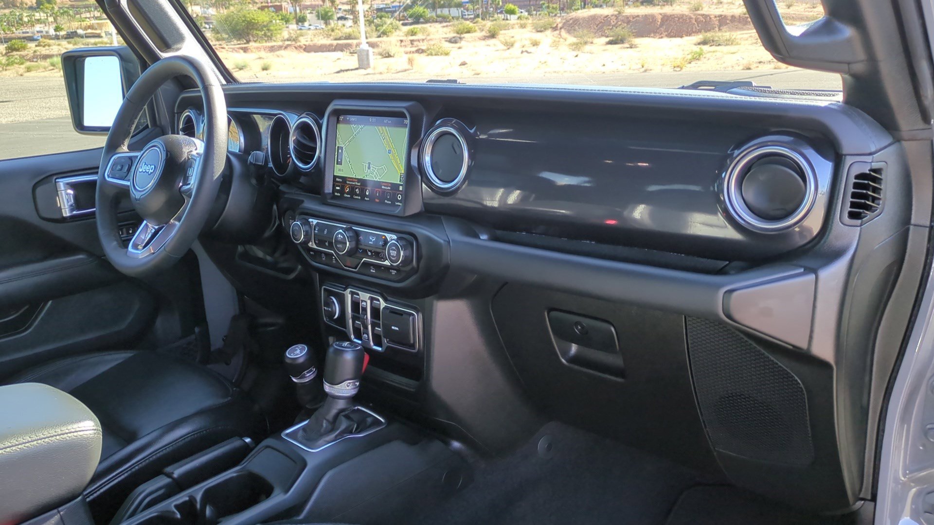 Used 2023 Jeep Wrangler Unlimited Sahara image 33