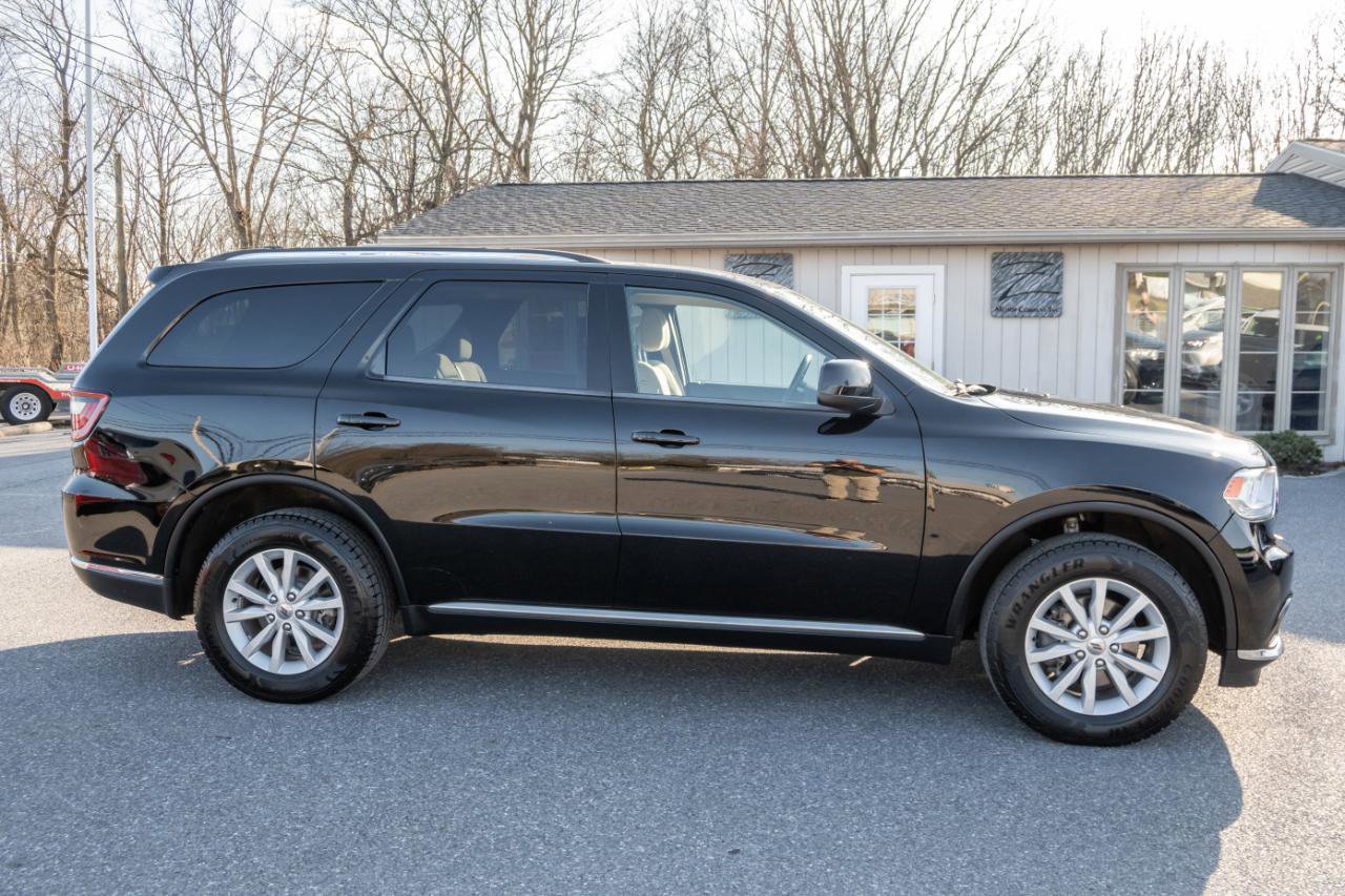 Used 2019 Dodge Durango SXT image 12