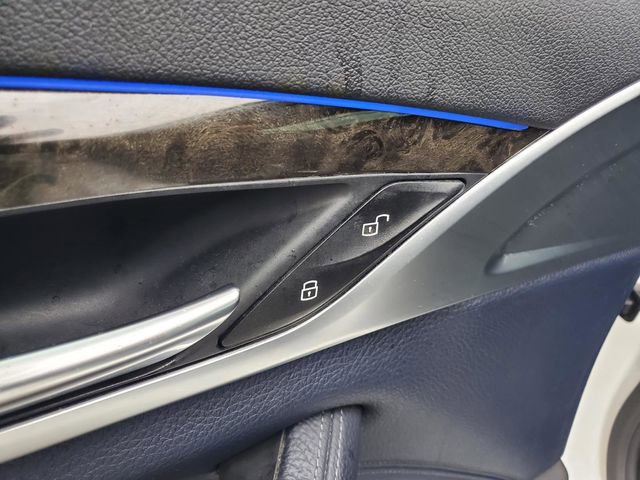 Used 2017 BMW 530i xDrive image 7