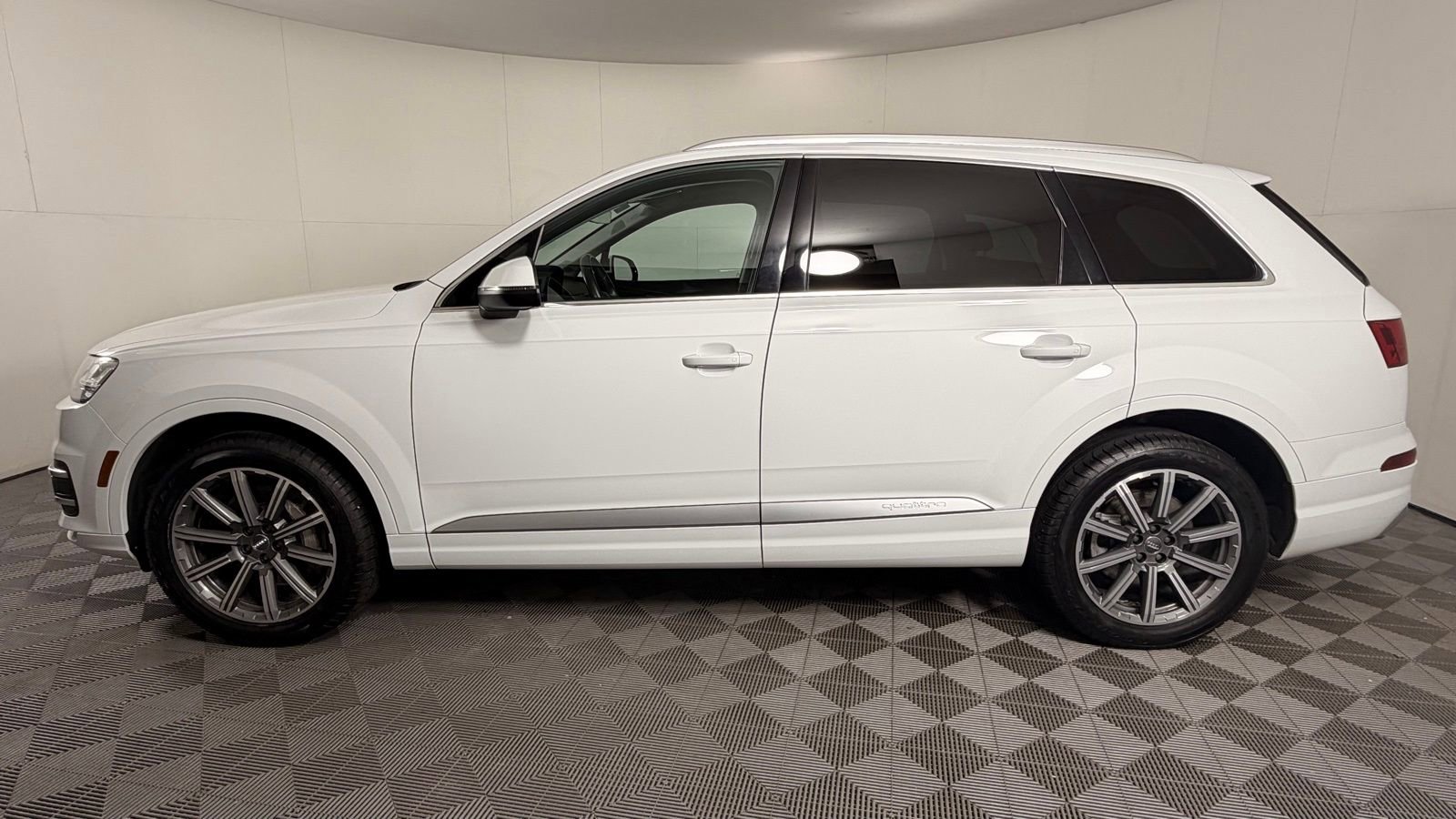 Used 2018 Audi Q7 3.0T Premium Plus AWD/4WD image 6