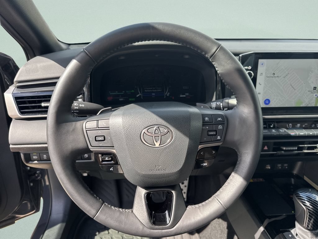 Used 2026 Toyota Camry XSE FWD image 15