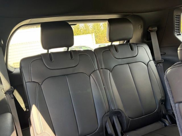 New 2025 Jeep Grand Cherokee L Limited image 36