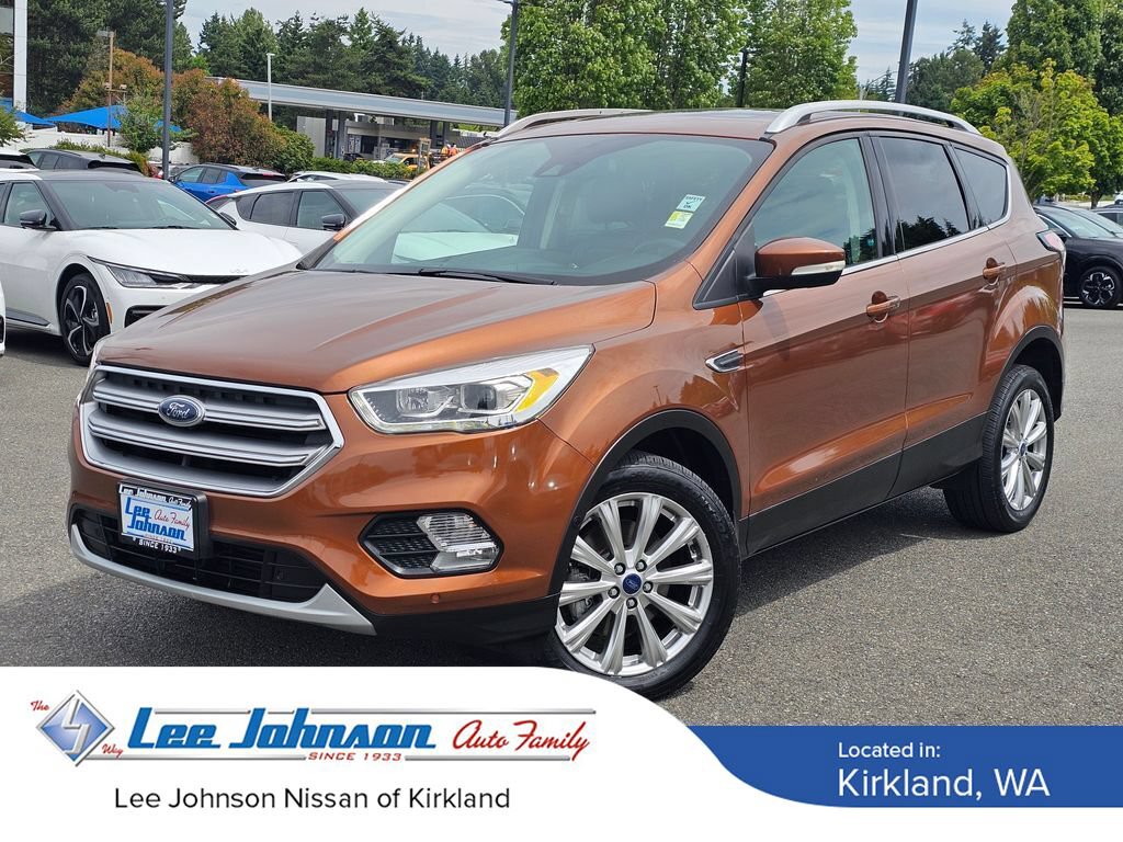Used 2017 Ford Escape Titanium w/ Canadian Touring Package AWD/4WD image 1