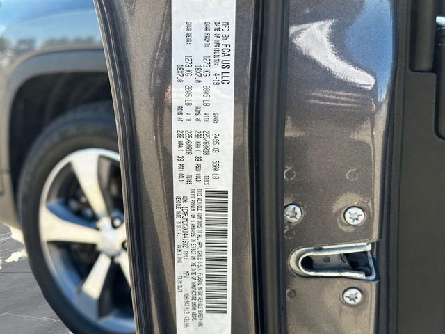 Used 2019 Jeep Cherokee Limited AWD/4WD image 31