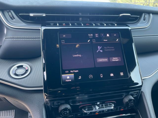 New 2025 Jeep Grand Cherokee L Laredo image 16