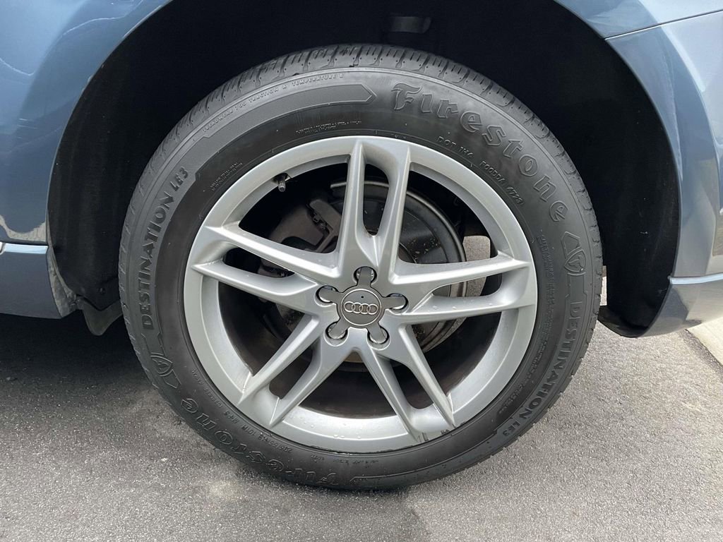 Used 2017 Audi Q5 2.0T Premium Plus w/ Technology Package image 5