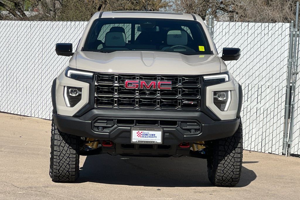 New 2026 GMC Canyon AT4X w/ AT4X AEV Edition AWD/4WD image 6