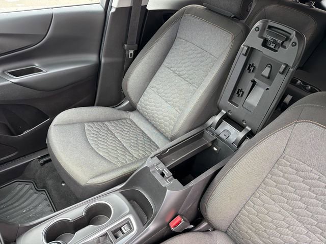 Used 2018 Chevrolet Equinox LT image 22