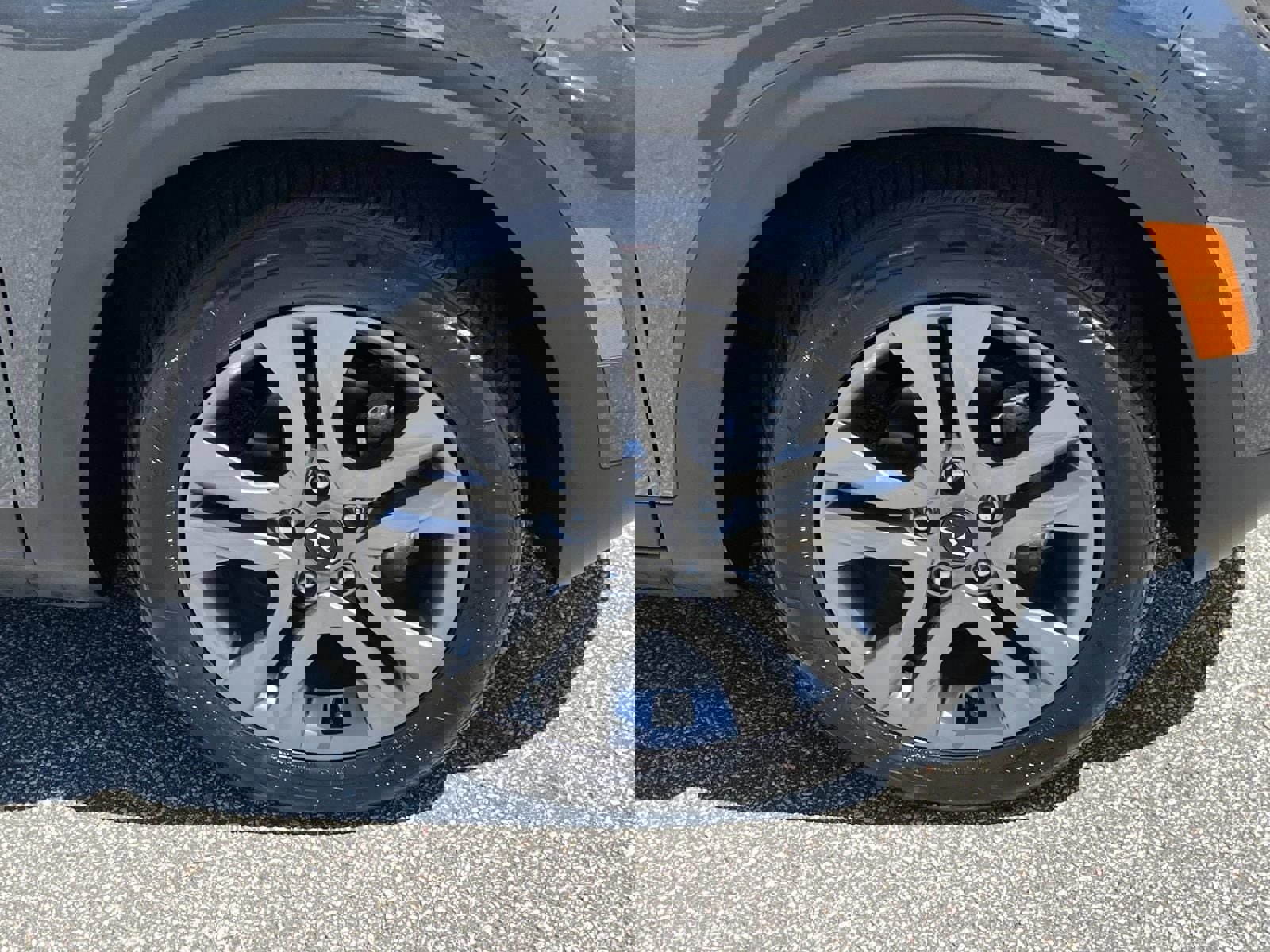 Used 2023 Kia Seltos S w/ Navigation Package image 12