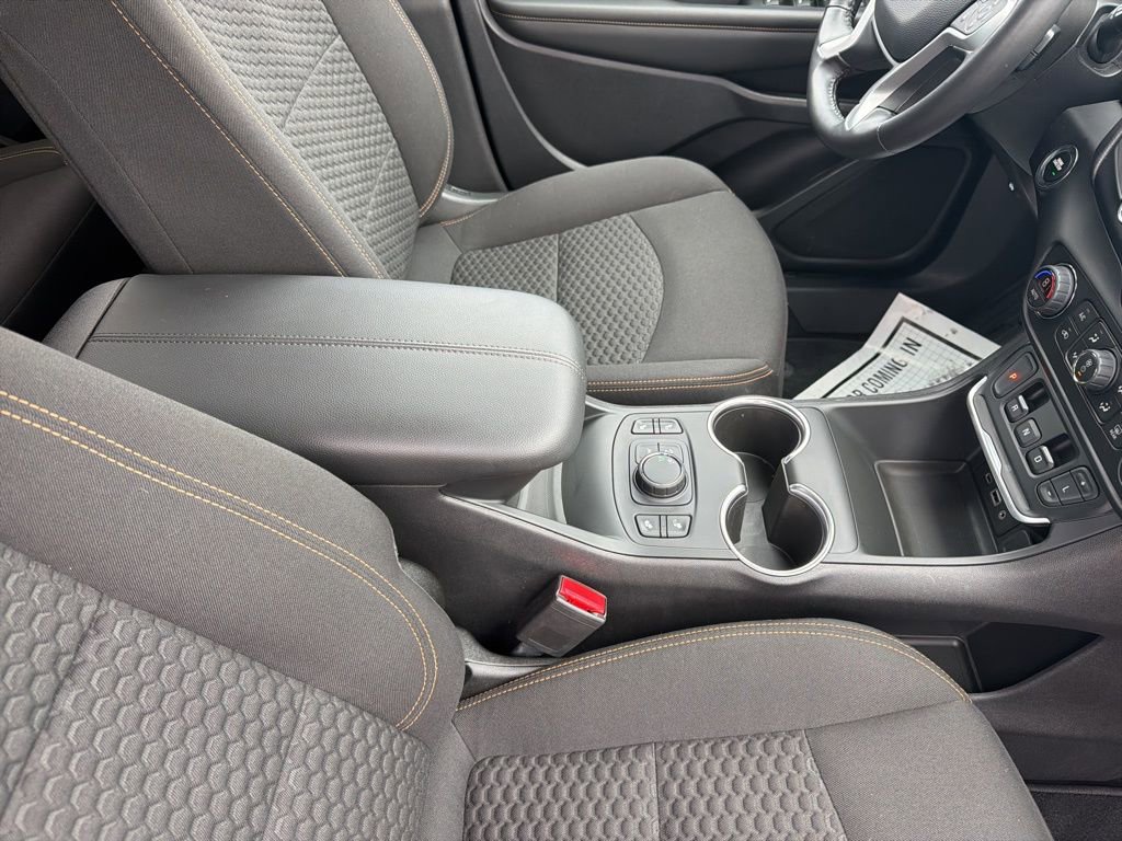 Used 2021 GMC Terrain SLE w/ Driver Convenience Package image 38