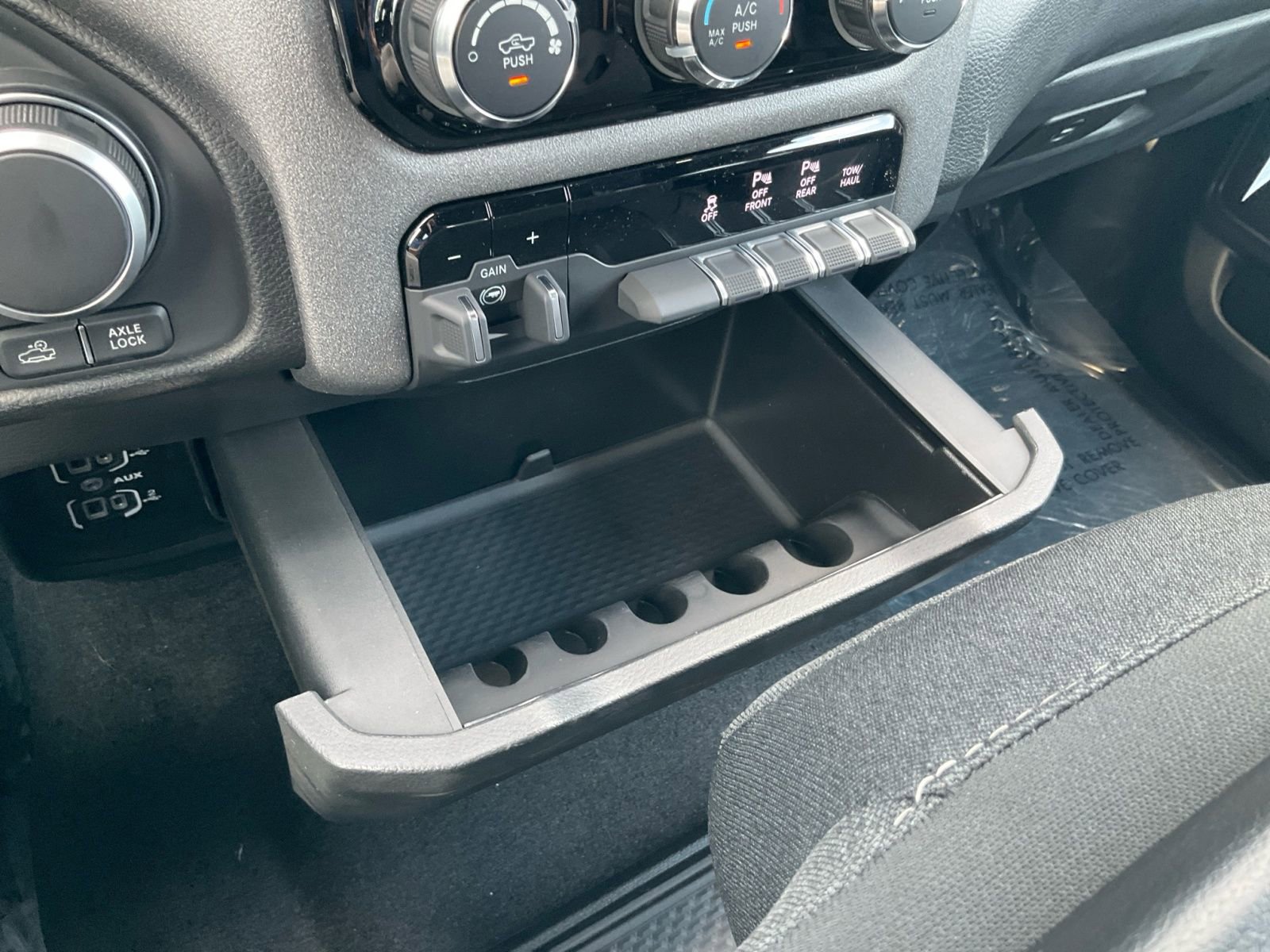 New 2026 RAM 1500 Classic Warlock image 27