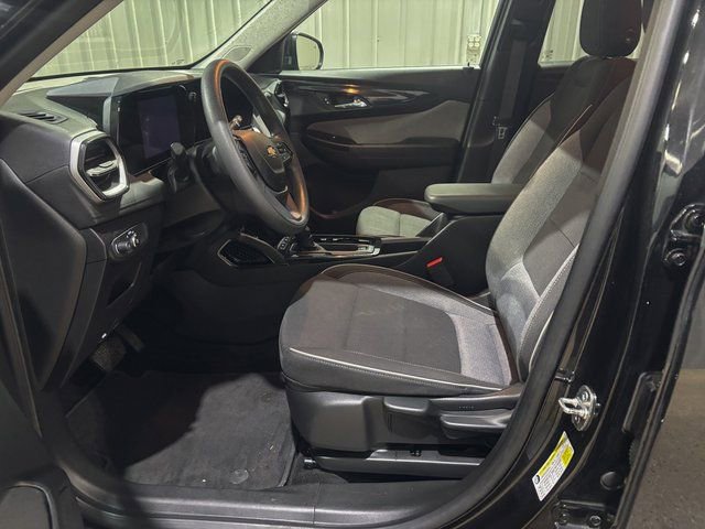 Used 2024 Chevrolet TrailBlazer LT w/ Driver Confidence Package image 11