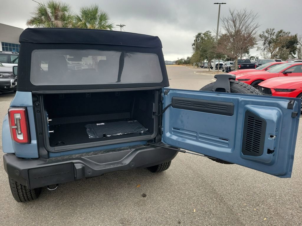 New 2025 Ford Bronco Outer Banks image 9