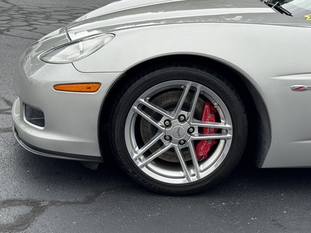 Used 2006 Chevrolet Corvette Z06 w/ Preferred Equipment Group image 29