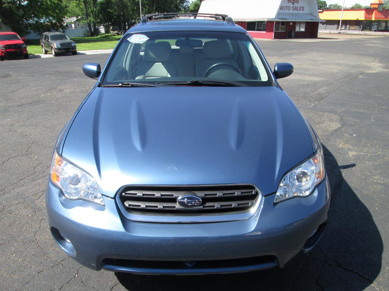 Used 2007 Subaru Outback 2.5i Limited AWD/4WD image 11