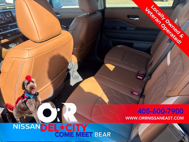 New 2026 Nissan Pathfinder Platinum w/ Cargo Package AWD/4WD image 10