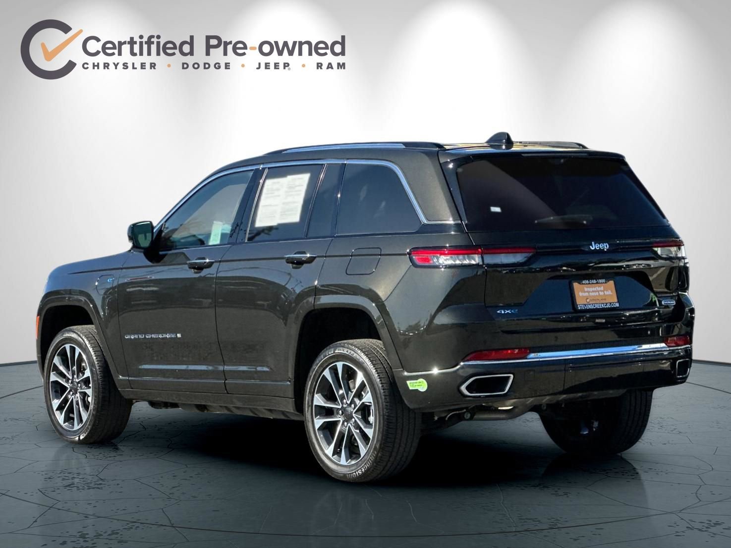 Used 2023 Jeep Grand Cherokee Overland w/ Advanced Protech Group III AWD/4WD image 6