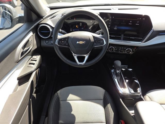 New 2026 Chevrolet Trax LT w/ Driver Confidence Package FWD image 29