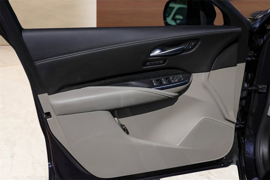 Certified 2022 Cadillac XT4 Premium Luxury w/ Technology Package image 23