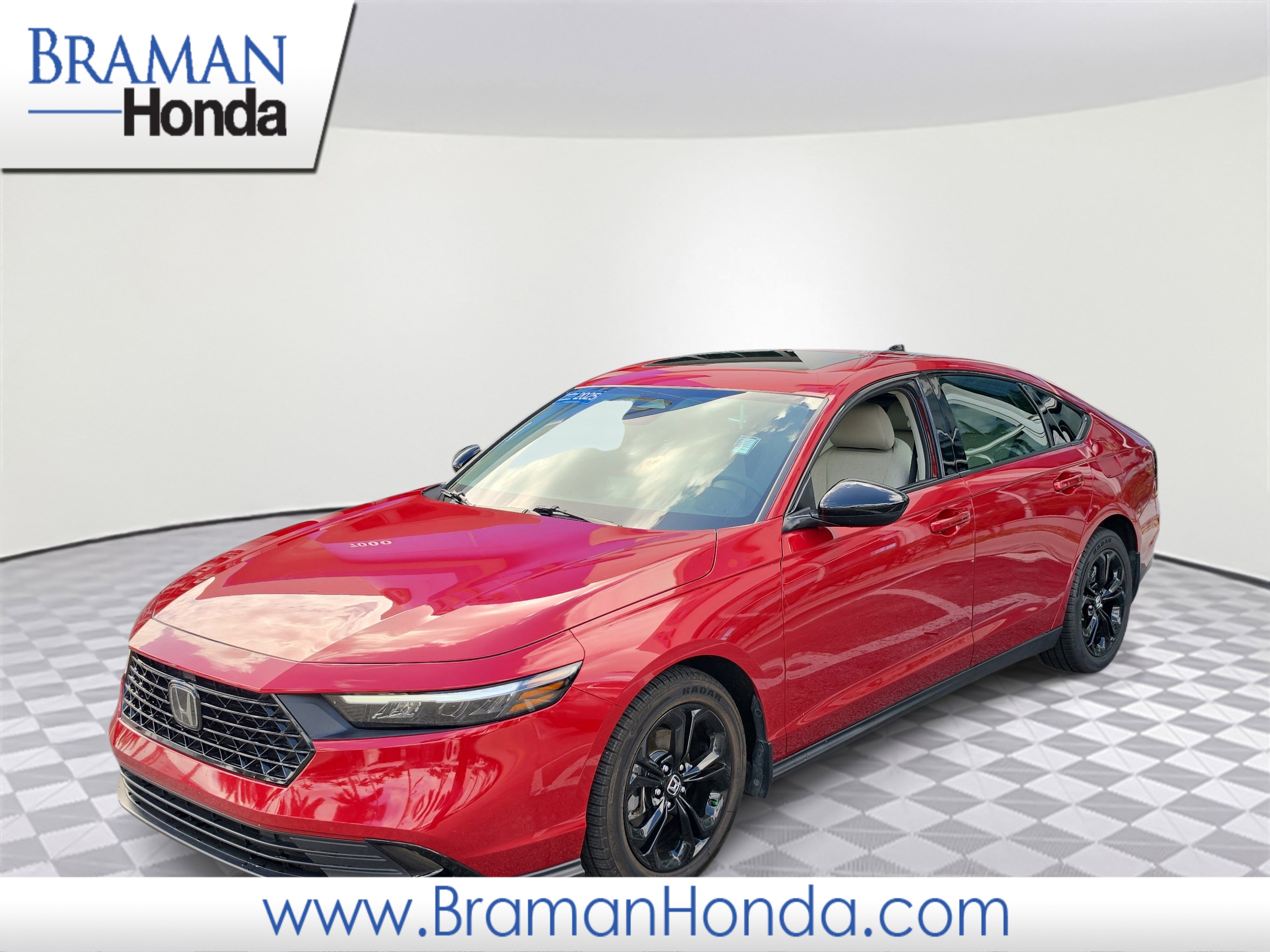Certified 2025 Honda Accord SE image 1