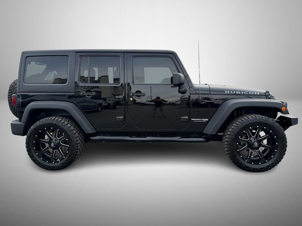 Used 2018 Jeep Wrangler Unlimited Rubicon w/ Connectivity Group image 5