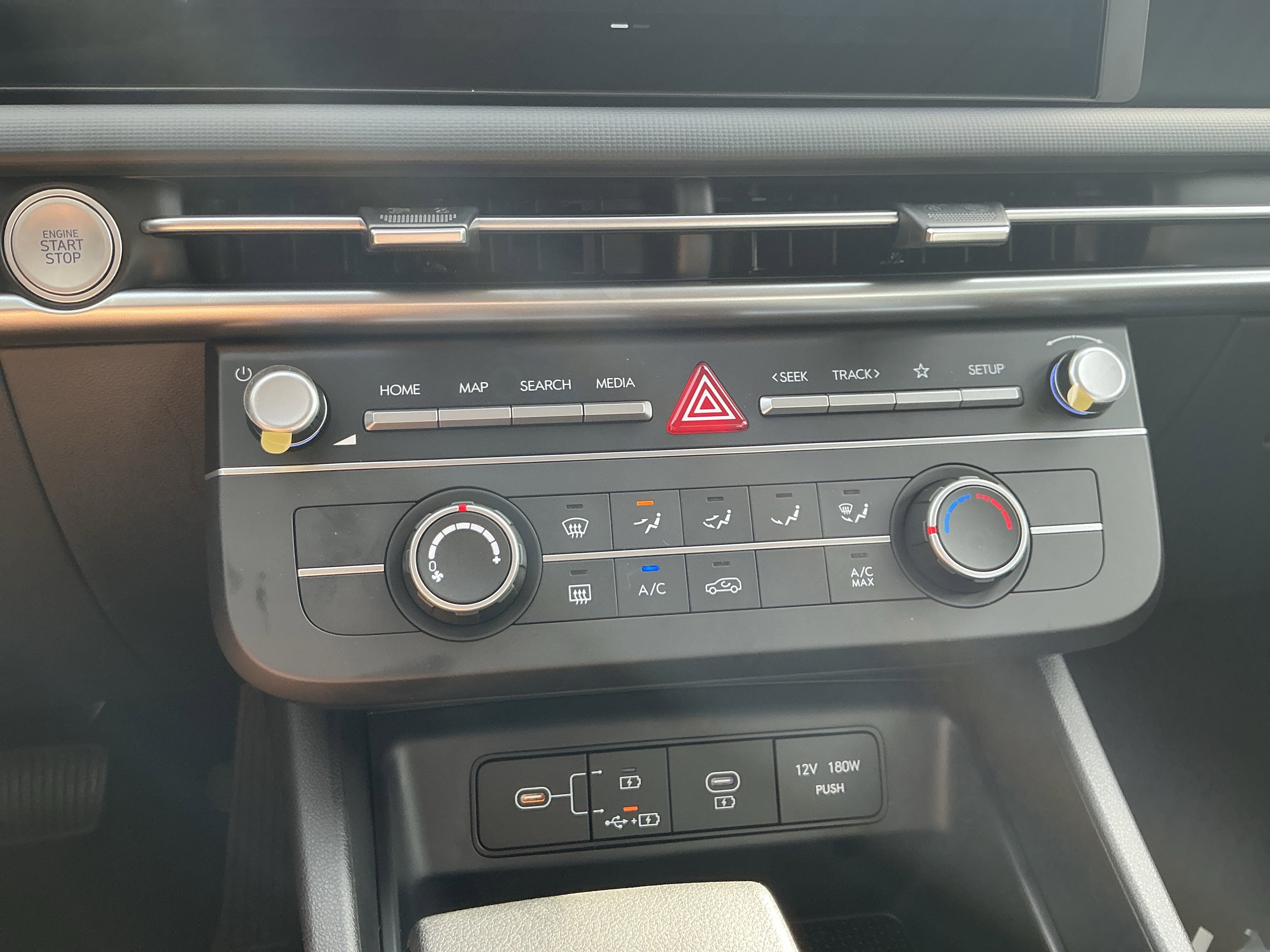 New 2026 Hyundai Tucson SE image 21