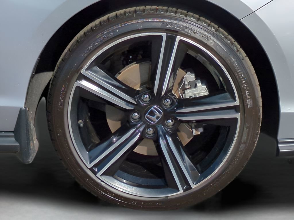 Used 2023 Honda Accord Sport image 10