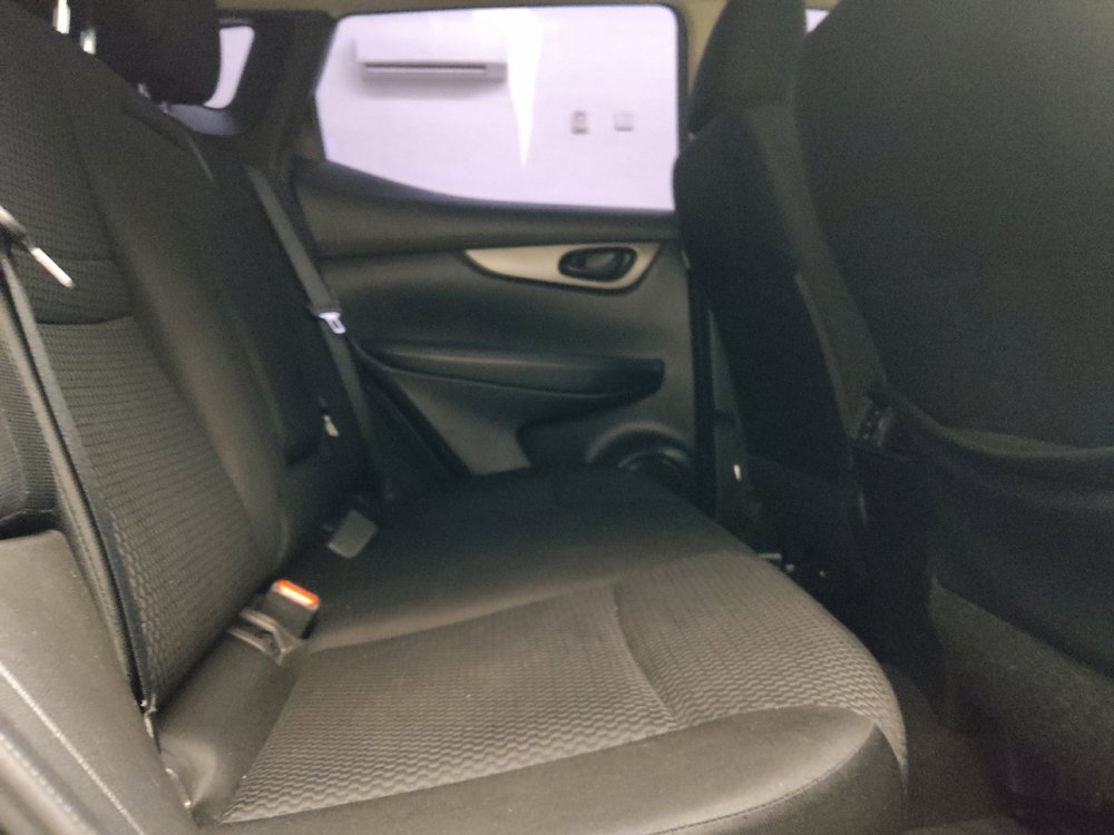 Used 2020 Nissan Rogue Sport S FWD image 19