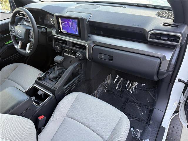New 2026 Toyota 4Runner SR5 AWD/4WD image 24