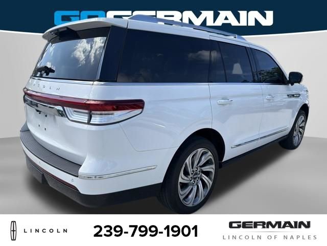 Used 2023 Lincoln Navigator Reserve AWD/4WD image 7