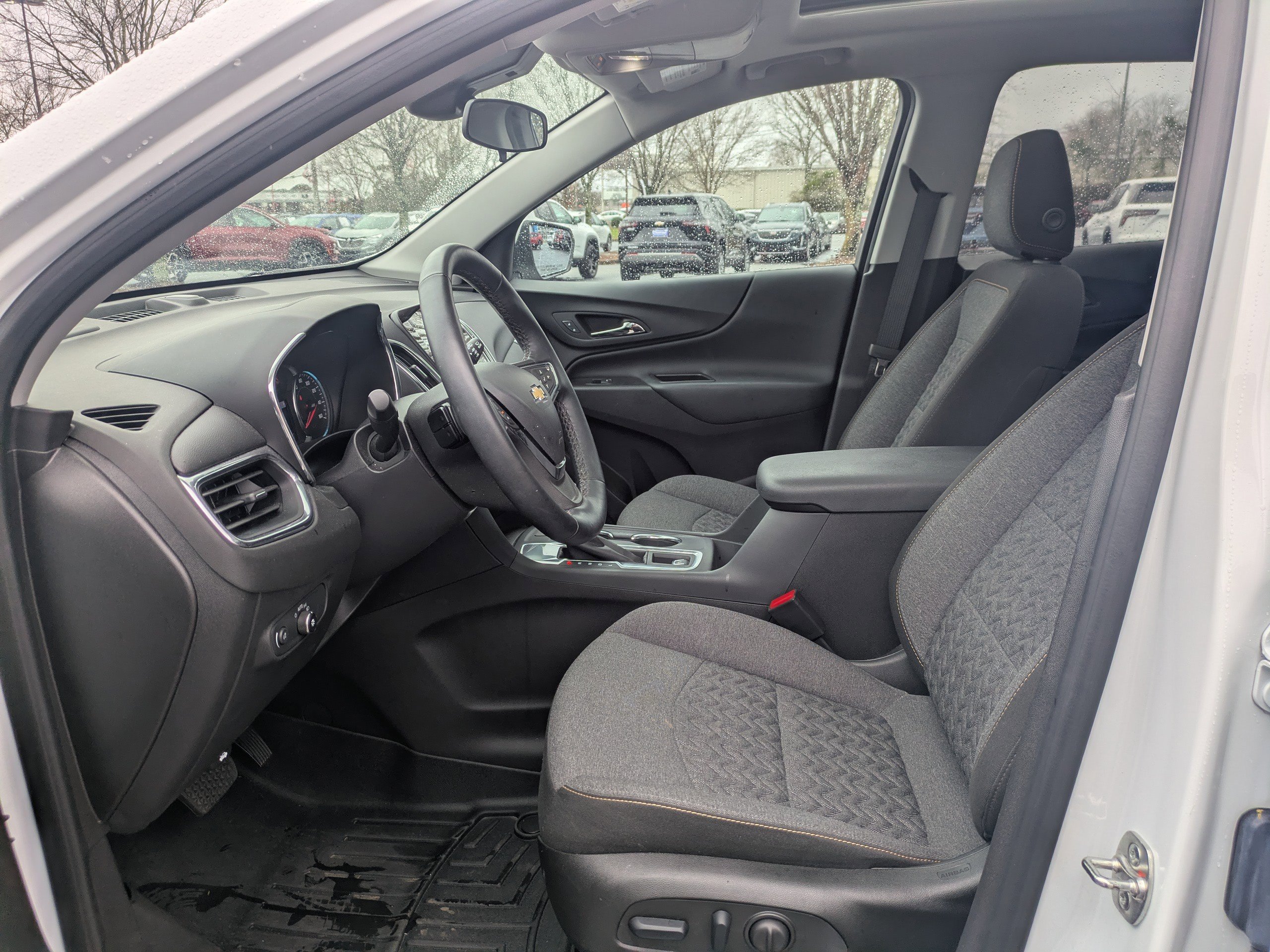 Used 2024 Chevrolet Equinox LT image 22