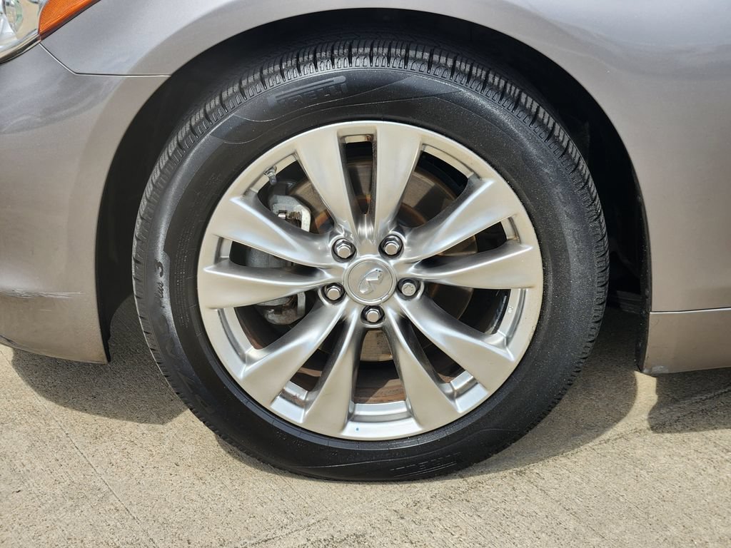 Used 2013 INFINITI M37 w/ Premium Pkg RWD image 10