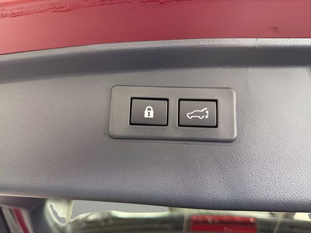 Certified 2025 Subaru Outback Premium w/ Popular Package #1A AWD/4WD image 35