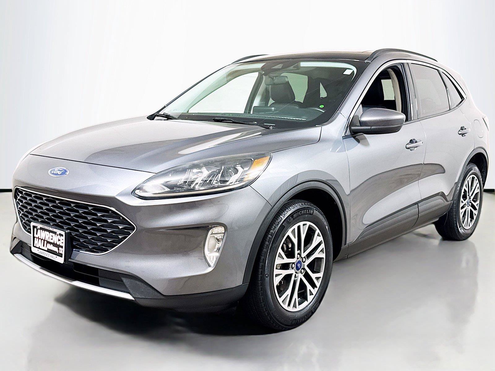 Used 2022 Ford Escape SEL w/ Technology Package AWD/4WD image 1