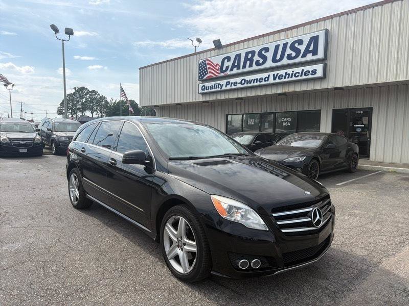 Used 2011 Mercedes-Benz R 350 4MATIC image 1