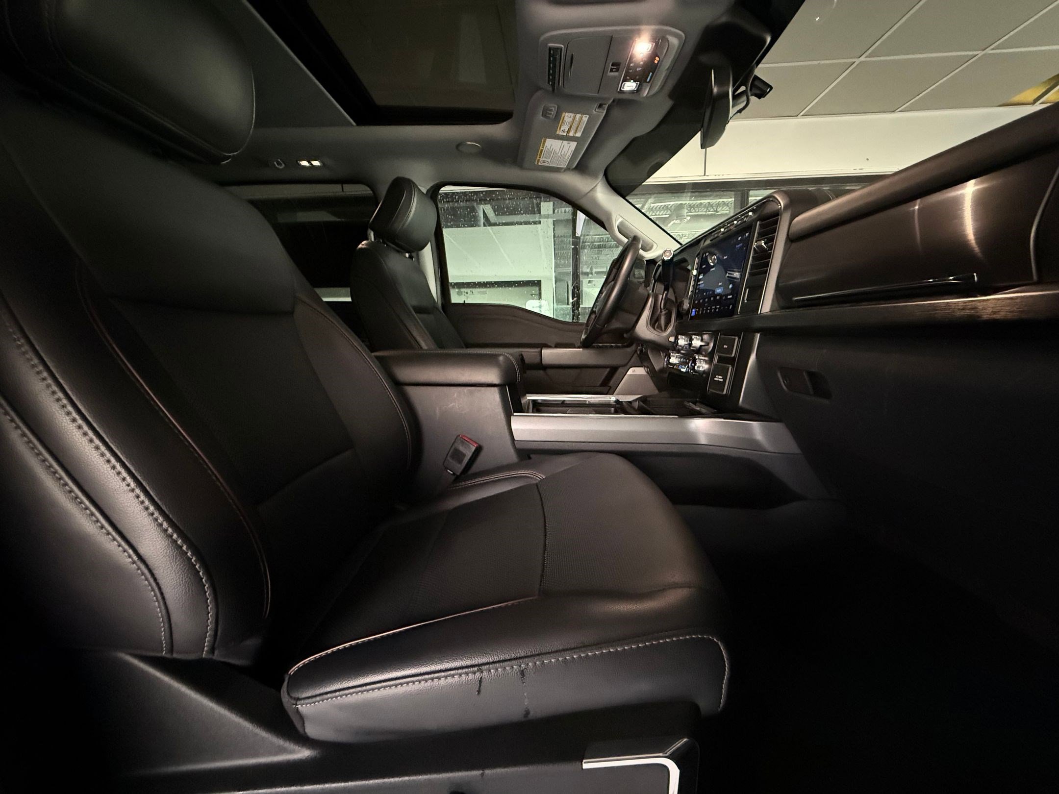 Used 2024 Ford F250 Lariat w/ Lariat Ultimate Package image 26