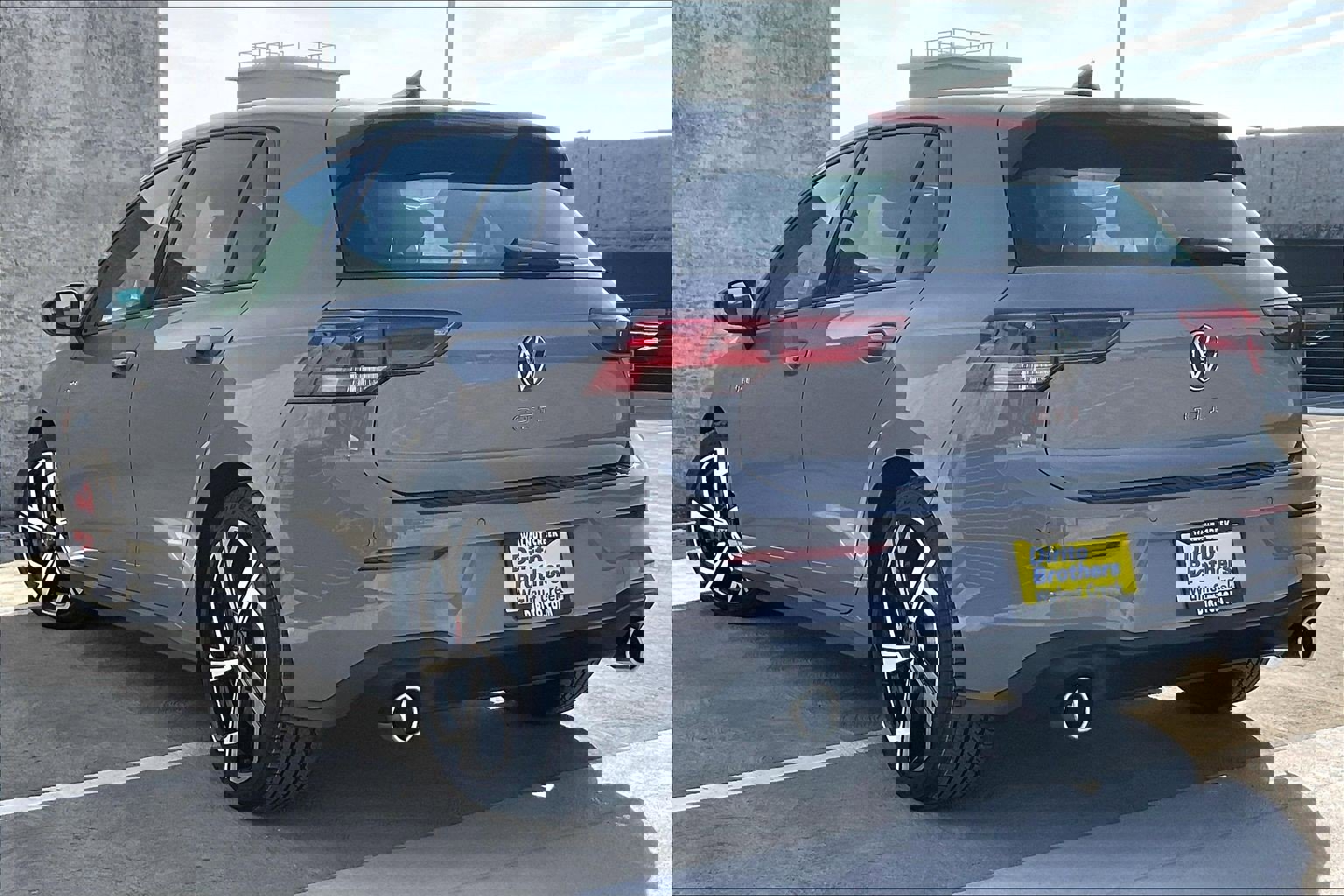 New 2026 Volkswagen GTI SE image 2