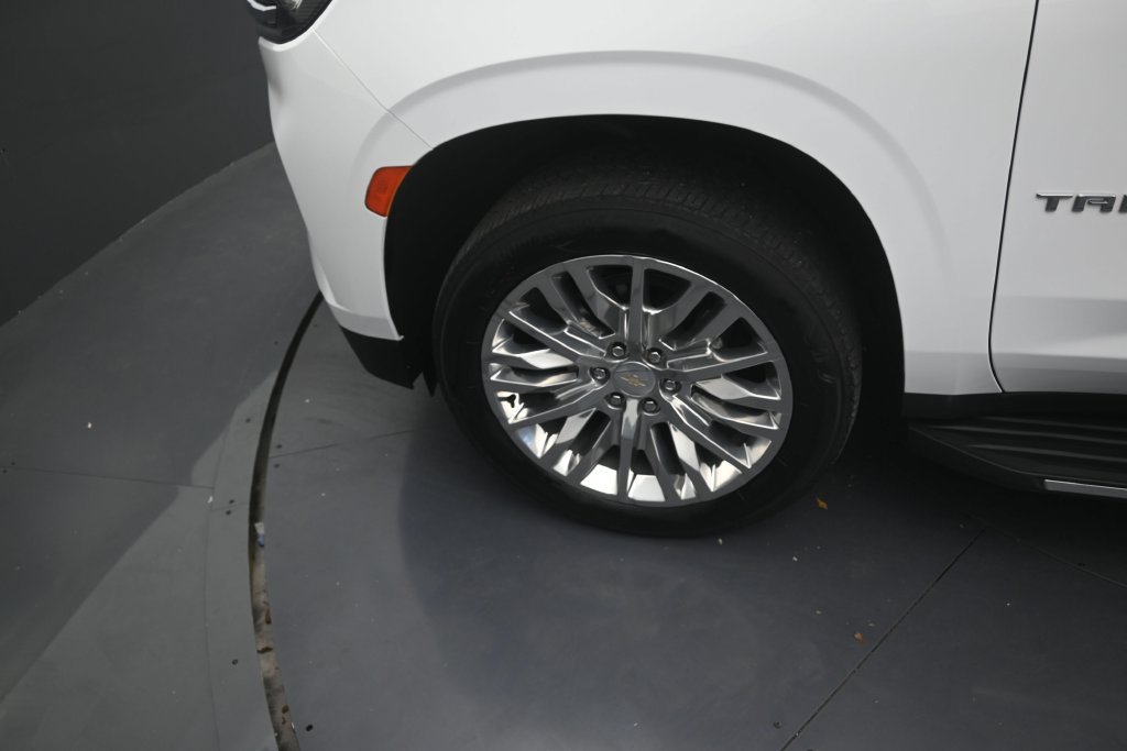 Used 2024 Chevrolet Tahoe LS w/ Driver Alert Package RWD image 9
