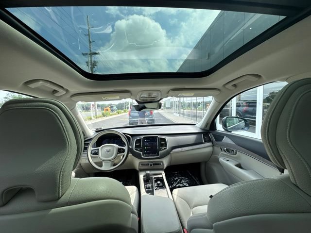 Certified 2023 Volvo XC90 B6 Plus AWD/4WD image 17