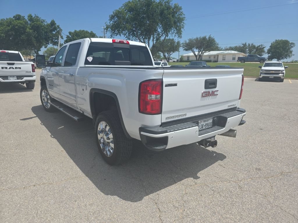 Used 2019 GMC Sierra 2500 Denali w/ Duramax Plus Package AWD/4WD image 7