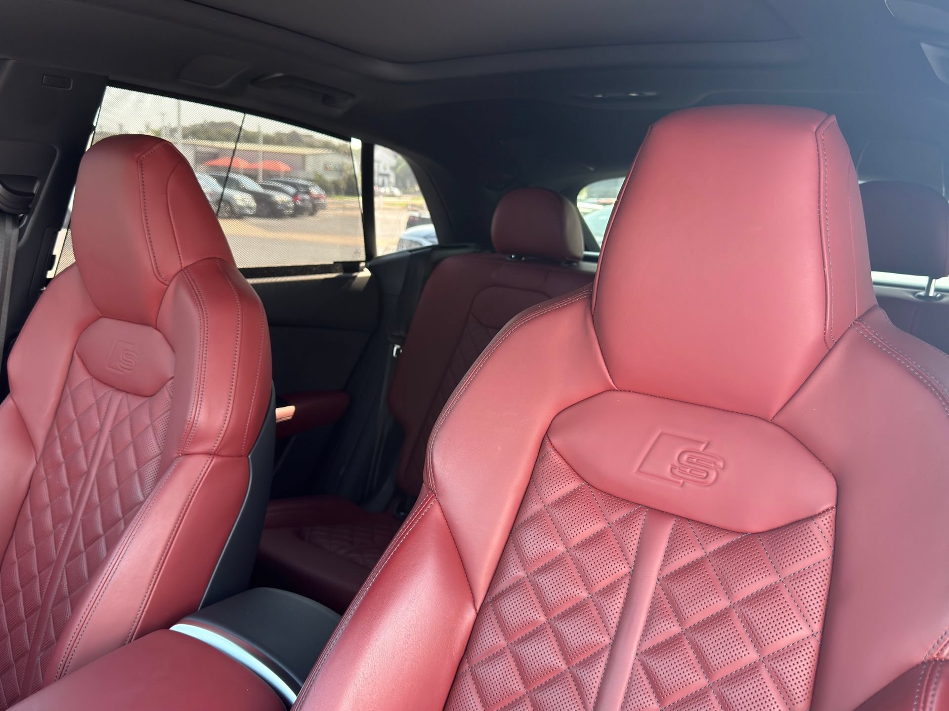 Used 2024 Audi SQ8 Prestige AWD/4WD image 14