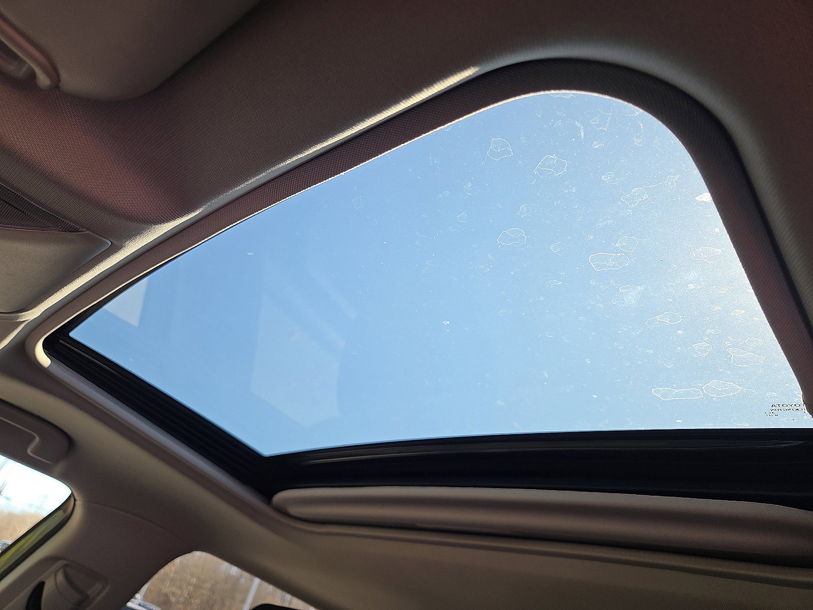 Used 2025 Toyota RAV4 XLE w/ Convenience Package image 24