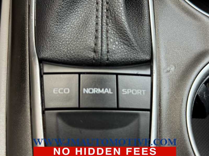 Used 2023 Toyota Camry LE image 34