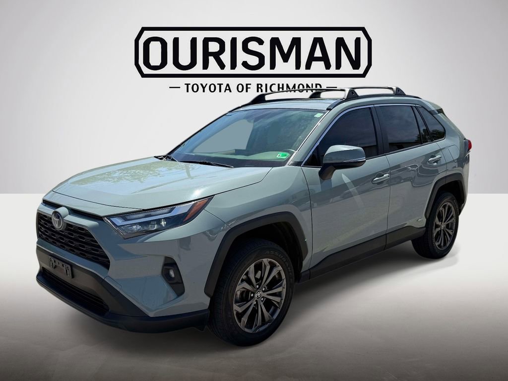 Used 2022 Toyota RAV4 XLE Premium AWD/4WD image 21