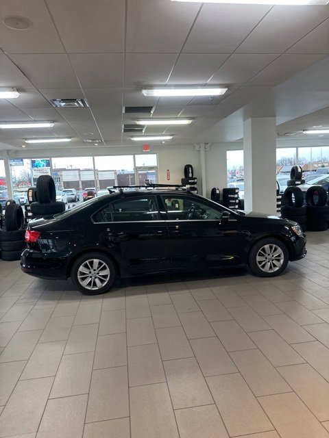 Used 2015 Volkswagen Jetta TDI SE image 9