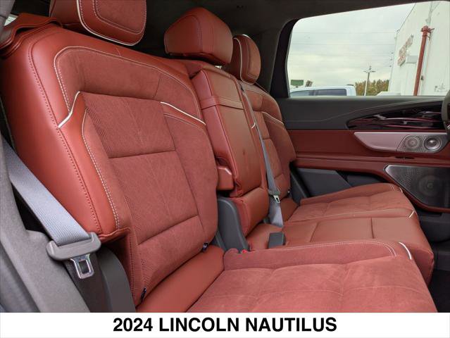 Used 2024 Lincoln Nautilus Black Label image 29