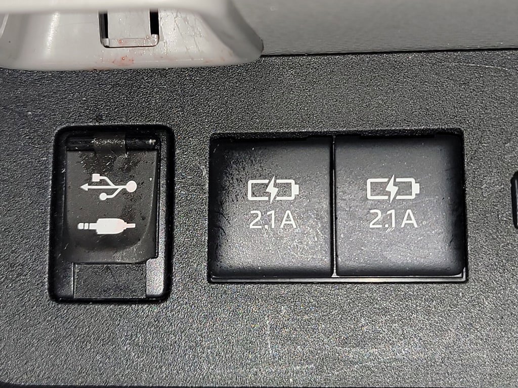Used 2018 Toyota Highlander XLE AWD/4WD image 27